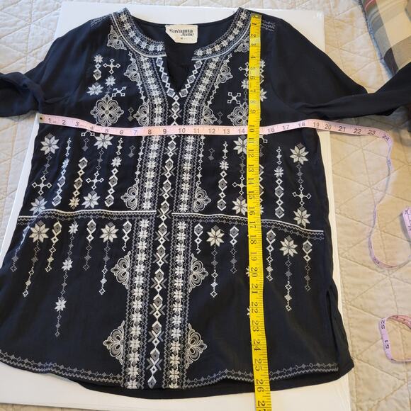 Savanna Jane Blouse Women's M Black White Gray Embroidered Polished Boho - Picture 7 of 8